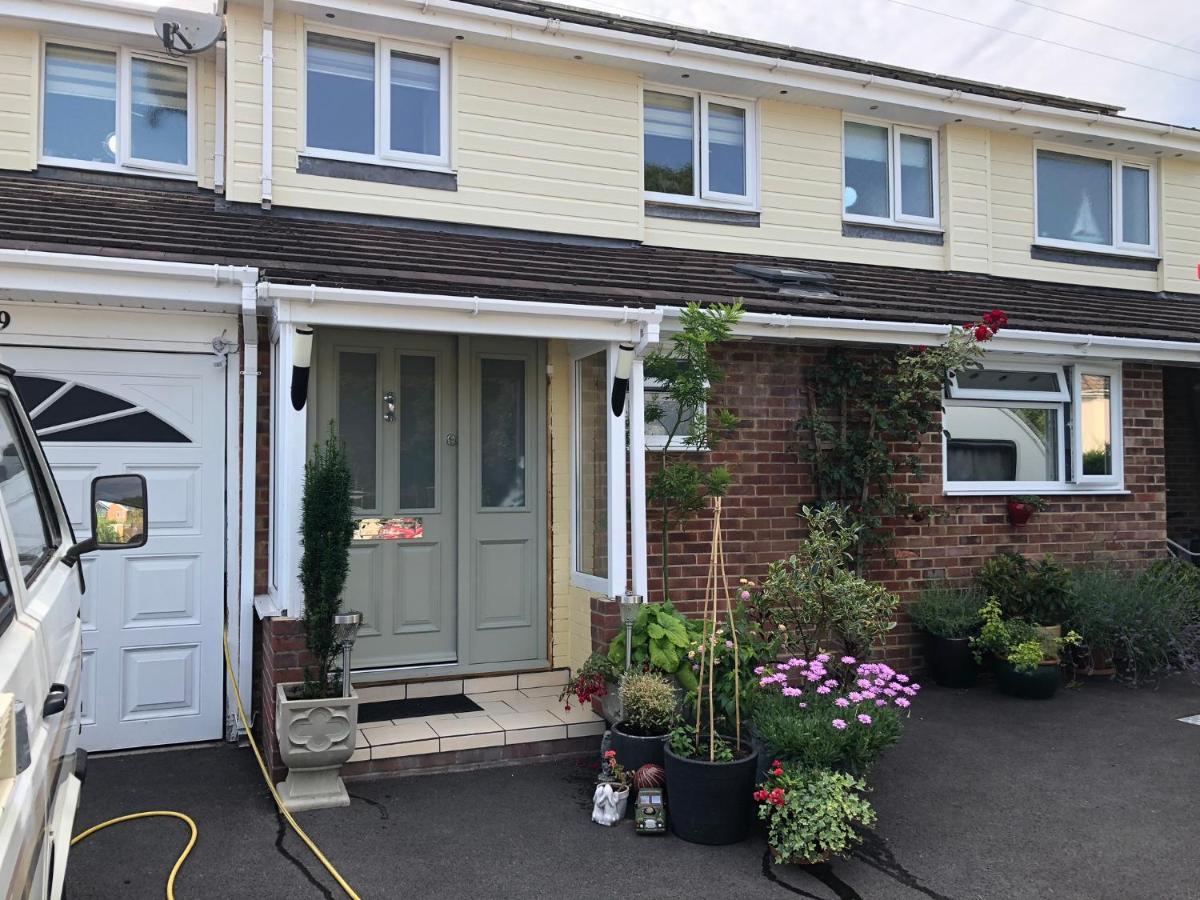 Apps B&B Poole Exterior photo
